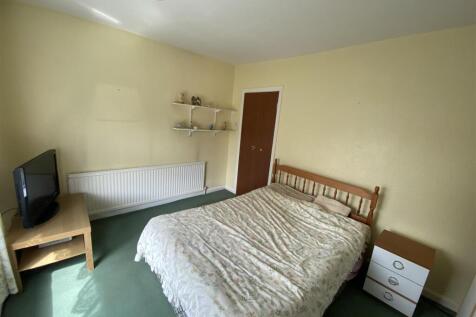 Bedroom no.1 rear double: