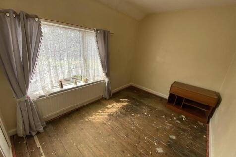 Bedroom no.2 rear double: