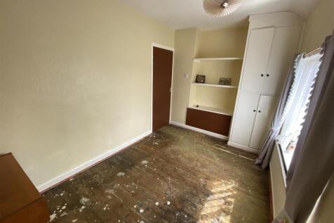 Bedroom no.2 rear double:
