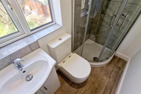 Ensuite shower room