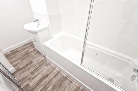 Bathroom alt photo