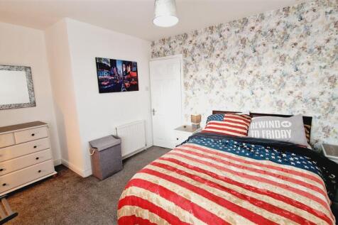 Bed 1 b