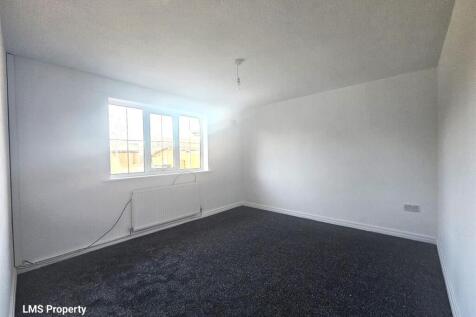 Master Bedroom alt