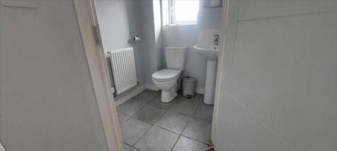 En Suite Shower Room