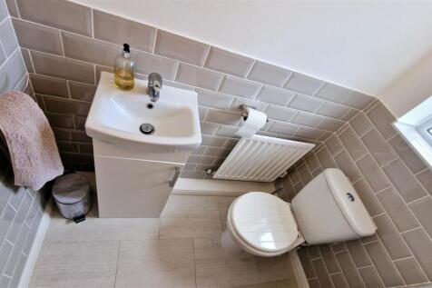Cloakroom/WC