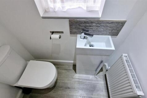 Cloakroom / WC