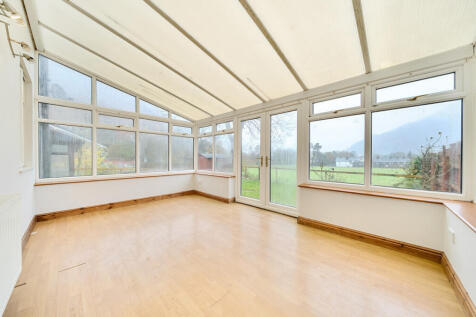 1374574-9-690afc8...