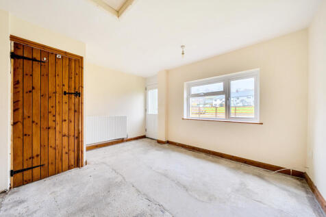 1374574-12-690afc...