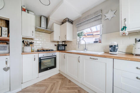 1382101-13-691721...