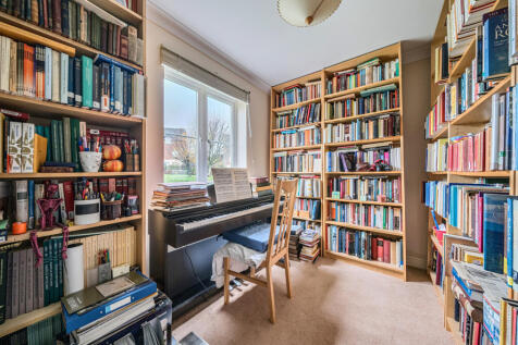 1380159-10-691387...