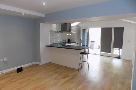 Living area to kitch