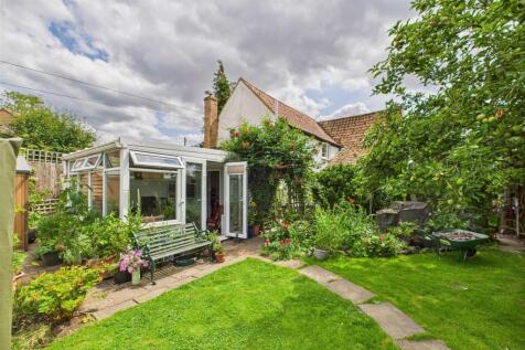 CAM01211G0-PR0279-STILL024