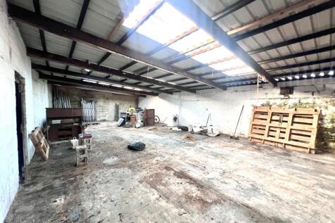 OUTBUILDING 3