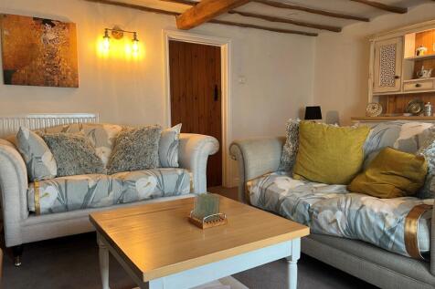 Living room 3