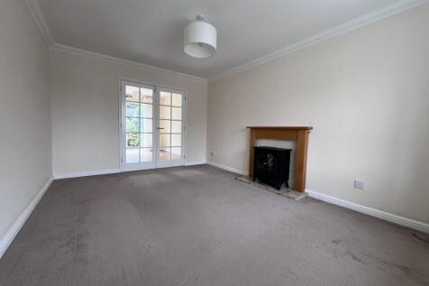 SITTING ROOM 2