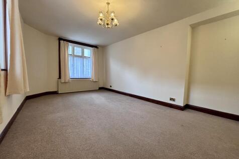 LIVING ROOM 1