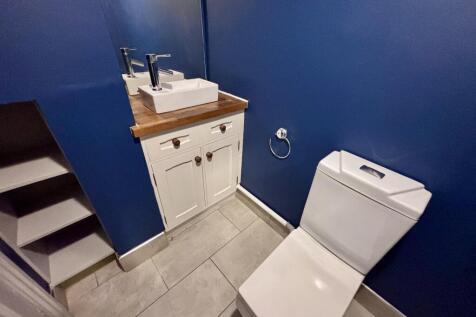 CLOAKROOM WC