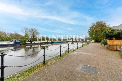 River Lea