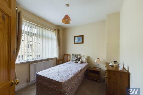 CAM01395G0-PR0153-STILL008.jpg