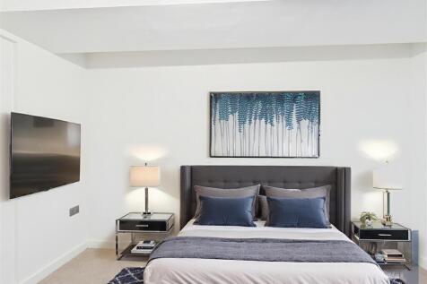 404 Bedroom.jpg
