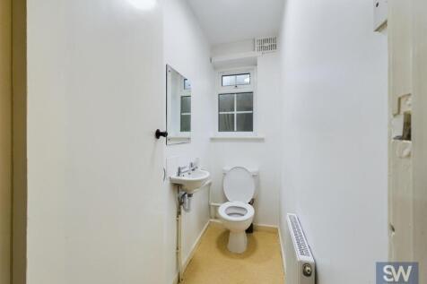 CAM01395G0-PR0177-STILL013.jpg