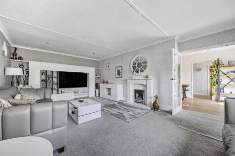 Sitting Room - Main Residence.jpg