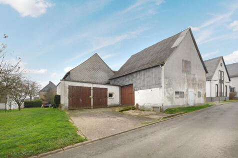 double garage with barn2