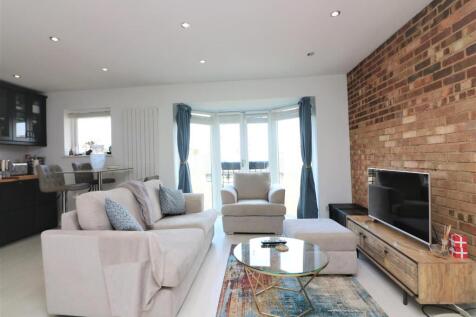 Barnfield Place.JPG