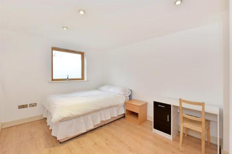 Nova-Building (1).JPG