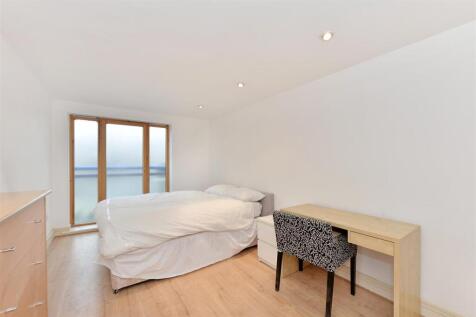 Nova-Building (3).JPG