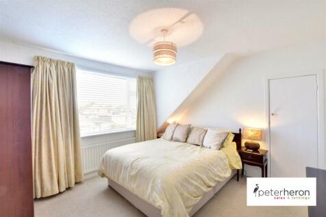 Bedroom 2 (rear)