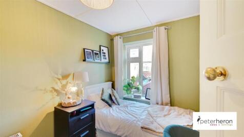 Bedroom 3 (rear)