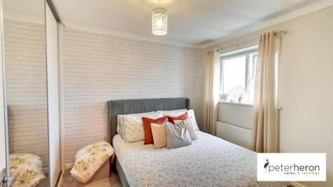 Bedroom 1 (front)