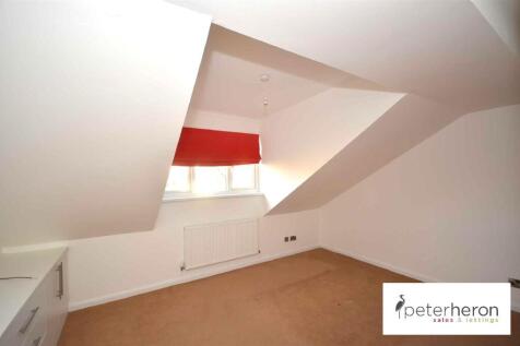 Bedroom 4 (Rear)