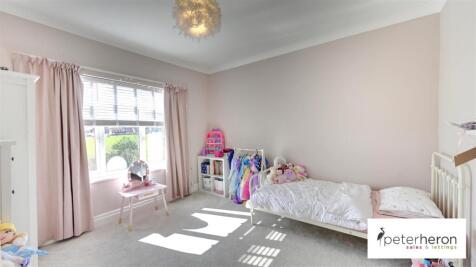 Bedroom 2 (rear)