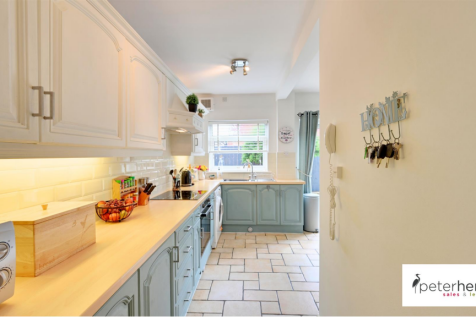 Breakfasting Kitchen
