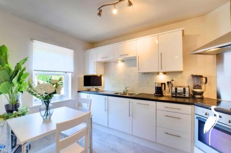 Breakfasting Kitchen