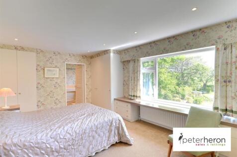 Bedroom 1 (rear)