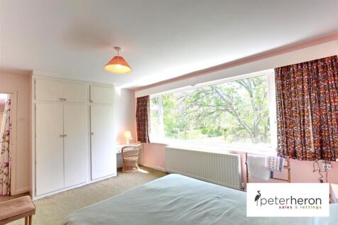 Bedroom 2 (rear)