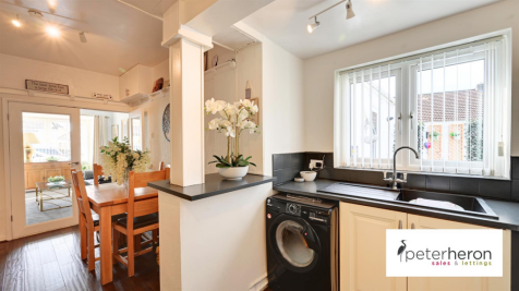 Open Plan Kitchen/Dining Area