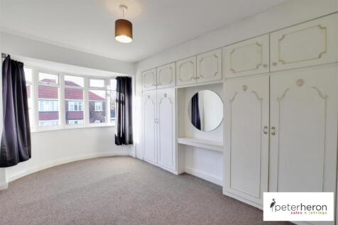 Bedroom 1 (front)
