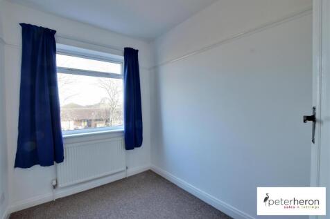 Bedroom 3 (rear)