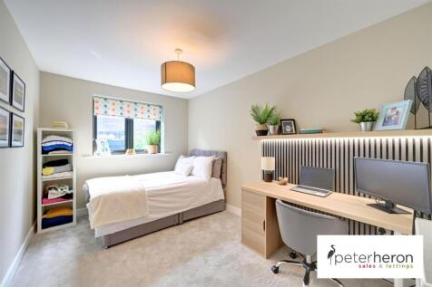 Bedroom 3 (side)