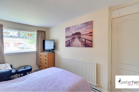 Bedroom 1 (front)