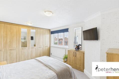 Bedroom 1 (front)