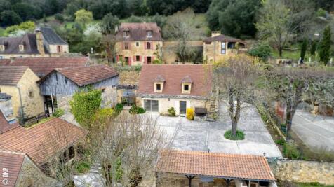 DKP-ADP-CASTELS ET B
