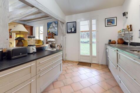 DEP0947Kitchen