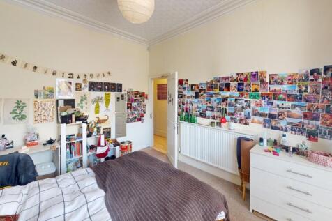 124-Noel-Bedroom 1