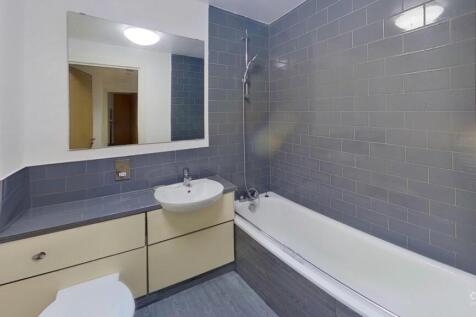 Bathroom-Defurnished