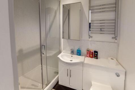 209-UPS-Bathroom